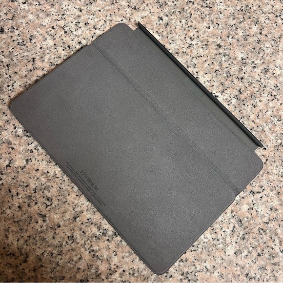 Apple Smart Keyboard for iPad (9th generation) - Picture 5 of 12